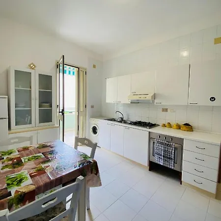 Residenza Europa90 غالّيبولي